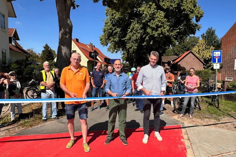 Uelzens erste Fahrradstraße offiziell eingeweiht