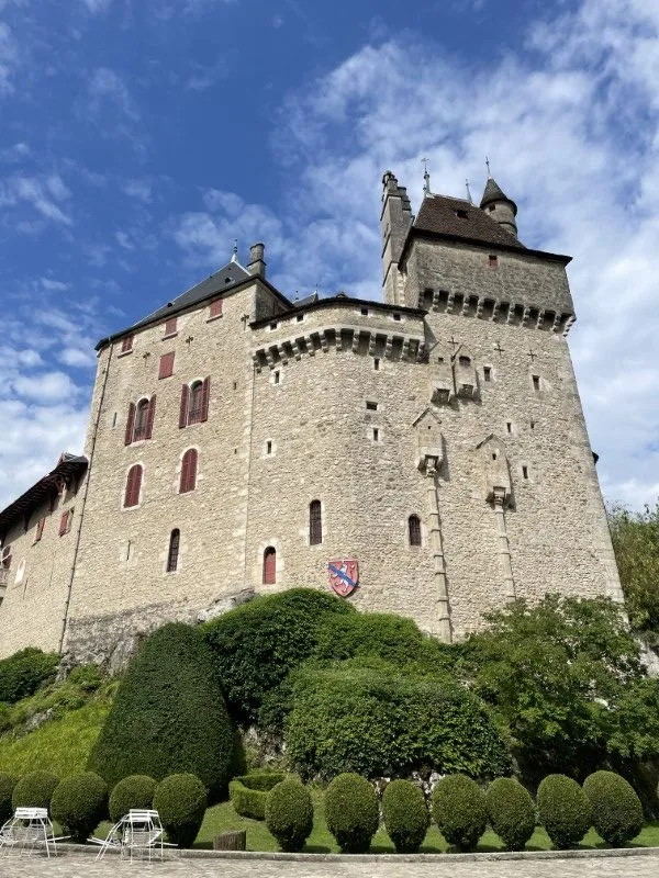 Schloss Menthon-Saint-Bernard entdecken