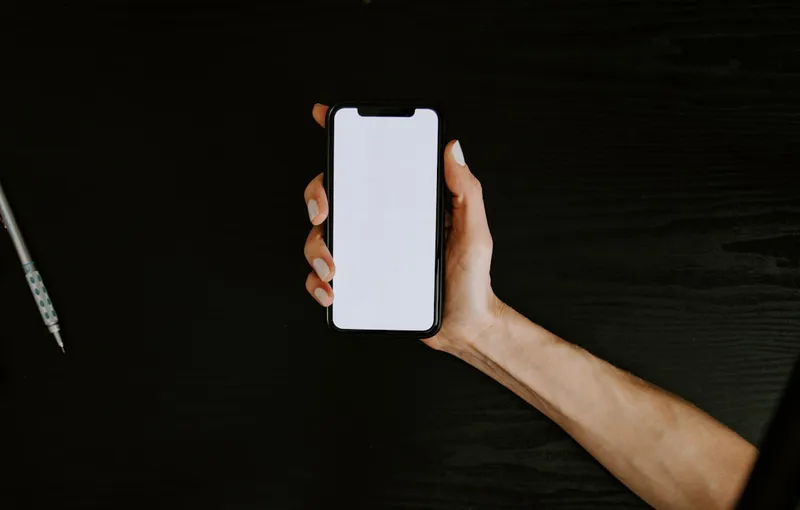 Dit is hoe je een goede en betaalbare zakelijke telefoon regelt