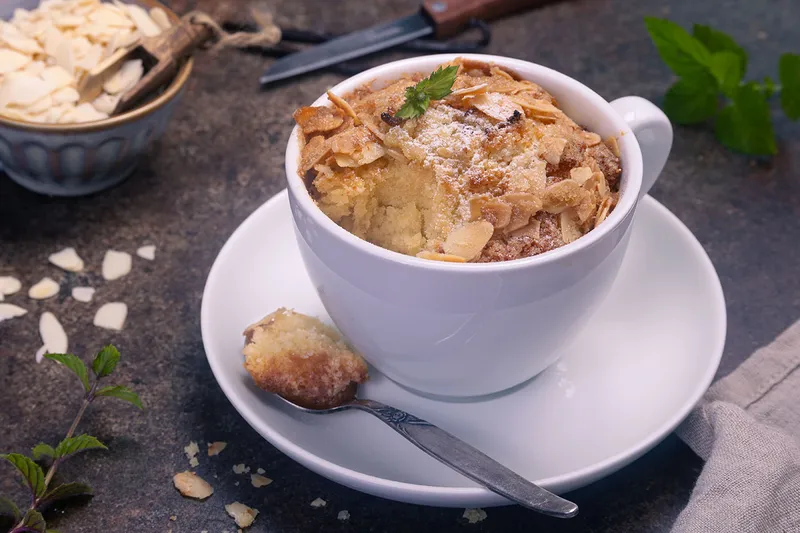 Butterkuchen im Airfryer – als Tassenkuchen in nur 30 Minuten