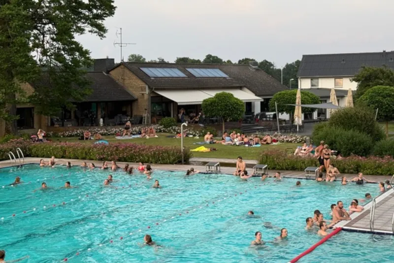 Großzügige Unterstützung für mehr Schatten im Waldbad