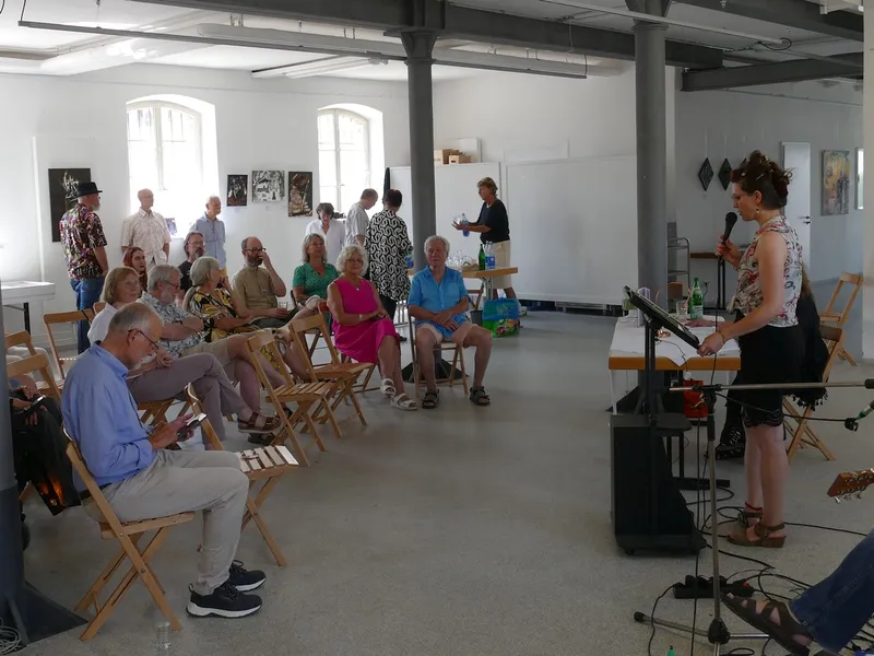 Finissage in der Alten Fabrik: Ausstellung endet mit Lyrik und Musik