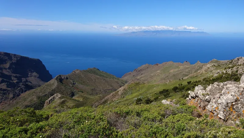 Wandern auf Teneriffa – Ein Paradies für Naturliebhaber. Von Teide bis Anaga. Tipps zu Klima, Ausrüstung und Sicherheit für das perfektes Wandererlebnis!
