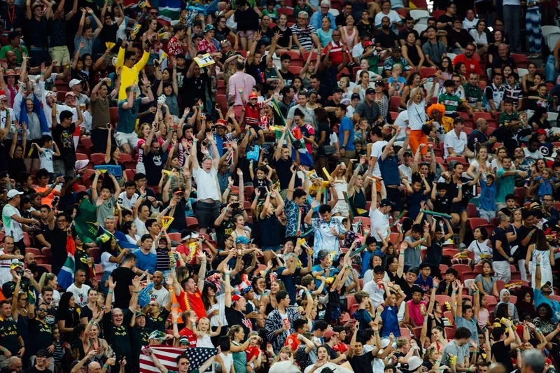 Diese Songs sollte jeder Fußballfan für diesen Sommer kennen