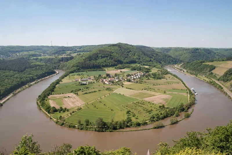 Kleine Saarschleife: Wandern an der Saar bei Serrig