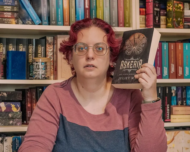 Askeria – Die letzte Generation von Juliet May: Wenn die Welt fasziniert, aber die Geschichte nicht zündet (Rezension/Abbruch)“