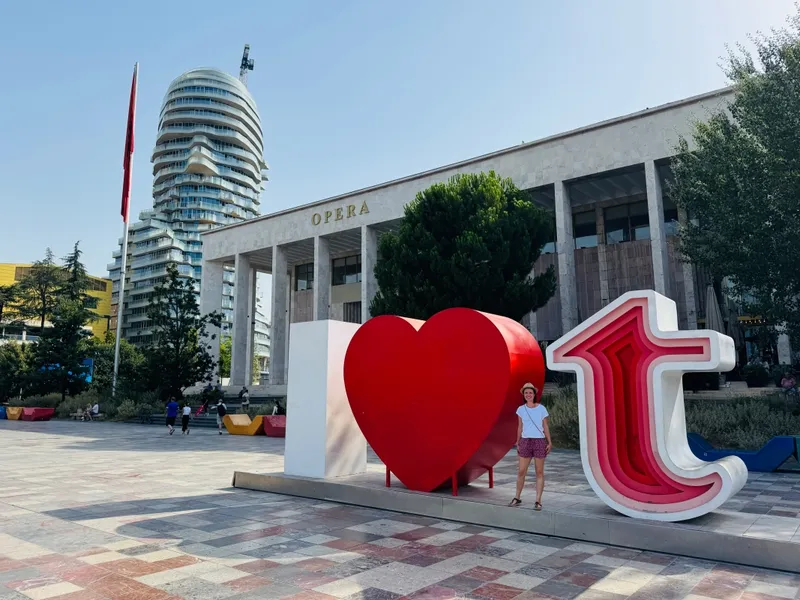 Tirana: 1 Tag in Albaniens Hauptstadt mit Kindern