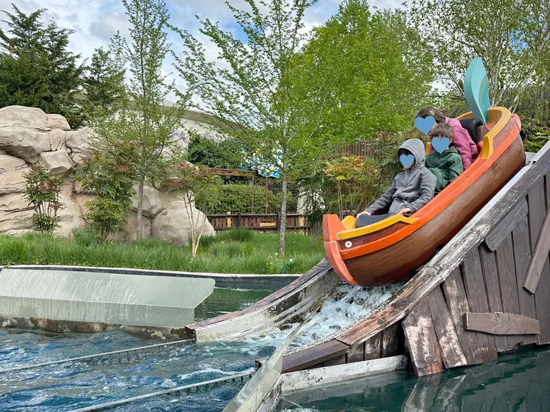Parc Astérix bei Paris: Freizeitpark Ausflug & Übernachtung