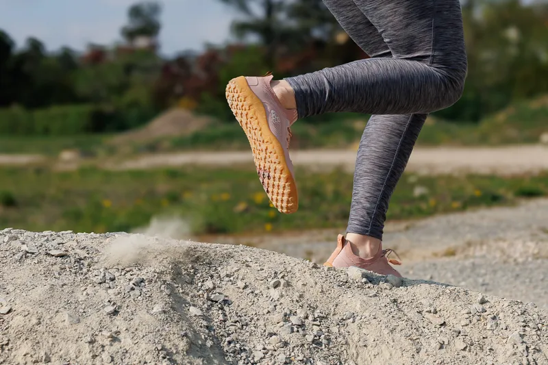 Warum weniger Schuh besser sein kann