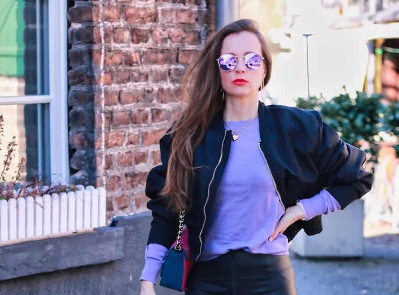 Herbstlicher Streetstyle für milde Tage - Cool, lässig und ein bisschen bunt