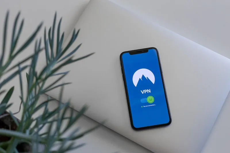 Is het de moeite waard om te betalen voor een VPN op je iPhone?