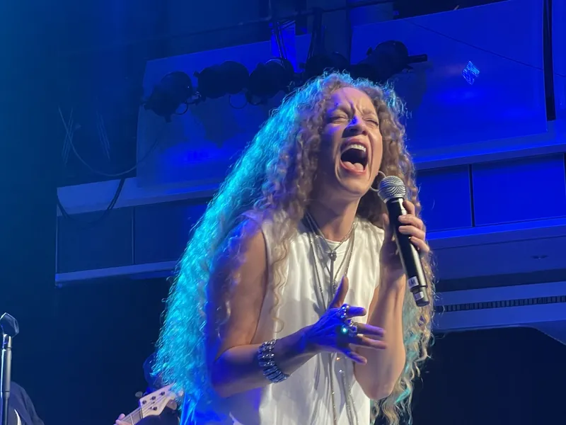 Live: Amanda Marshall in Mainz – Von der Leine gelassen