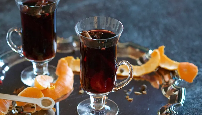 Glühwein, Punsch & Co.: Heiße Sachen für kalte Tage