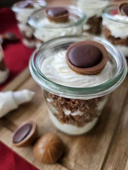 Toffifee-Cheesecake im Glas - cremiges Dessert ohne Backen