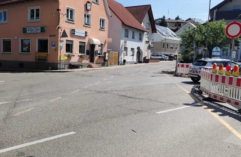 Vollsperrung Kreuzungsbereich Dickwald-/Lerchenneststraße