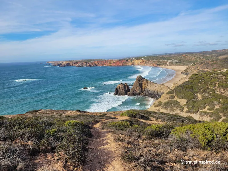Wandern an der Algarve: malerische Küste und idyllisches Hinterland