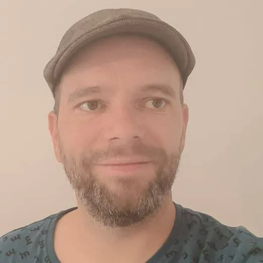 Shopware Agentur oder Freelancer: Was passt zu deinem Projekt?