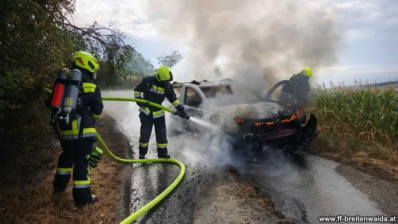 FF Breitenwaida: Vollbrand eines PKW’s