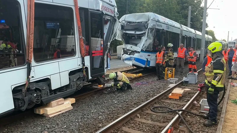 Nachbarschaftliche Hilfe nach schwerem Straßenbahnunfall
