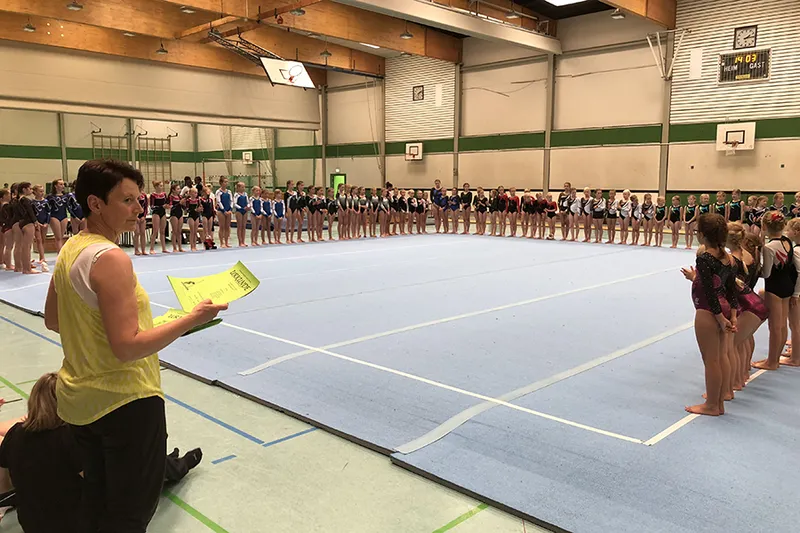 Gelungene Bezirks-Hinrunde der Geräteturnerinnen in Großburgwedel