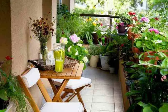 Individuelle Deko für Balkon und Garten: Persönliche Akzente gestalten