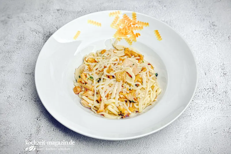 Pfifferling Pasta, schmackhaft & schnell, das Rezept ist in nur 25 Minuten zubereitet