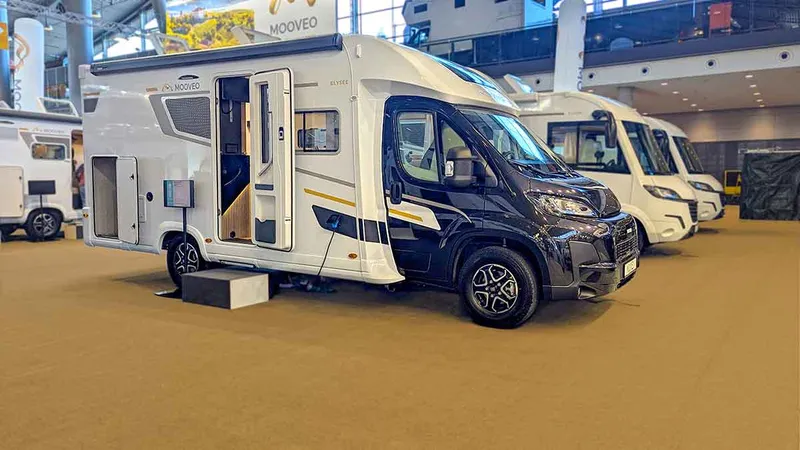 Mooveo TEI 70DH: 7m TI mit Heckbad und Hubbett