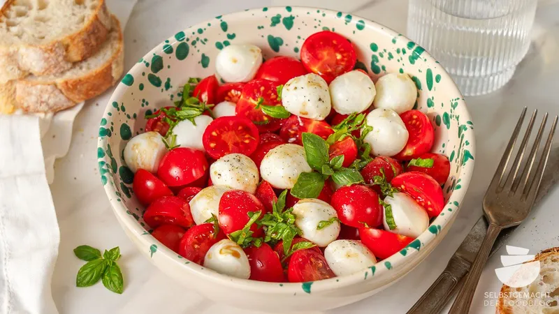 Tomate Mozzarella Salat