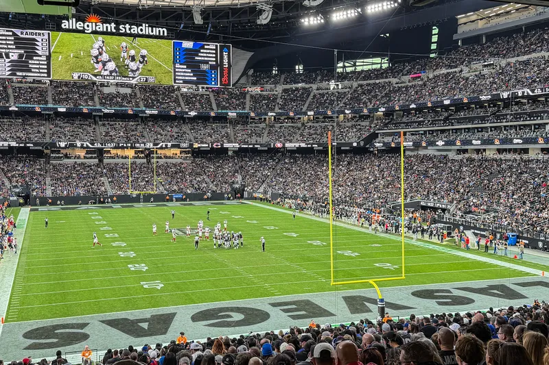 Allegiant Stadium Las Vegas – live bei den Raiders
