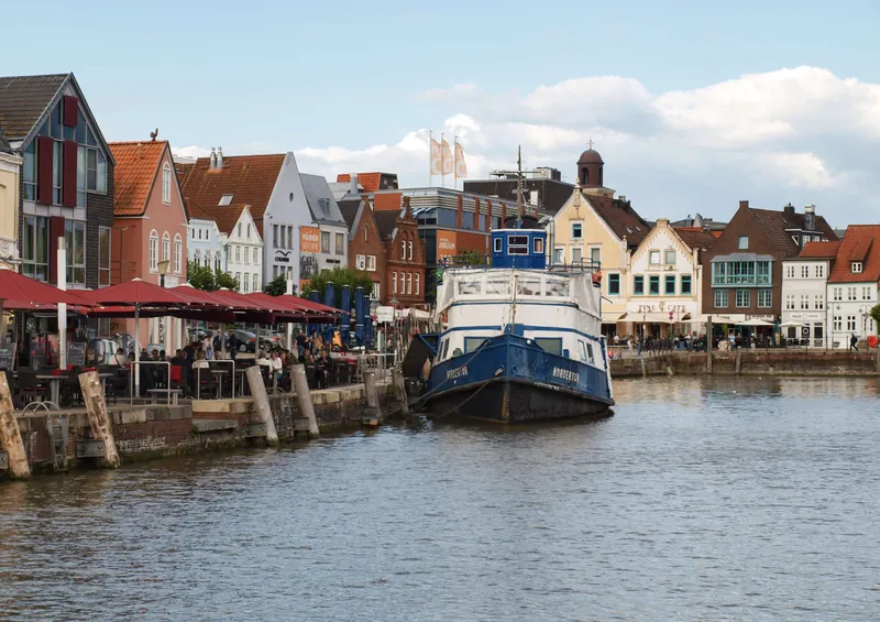 Husum: Die schönsten Sehenswürdigkeiten in der grauen Stadt am Meer