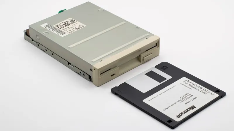 Laufwerksbuchstaben unter Windows: Warum liegt das System auf C: – und wo sind A: und B: geblieben?