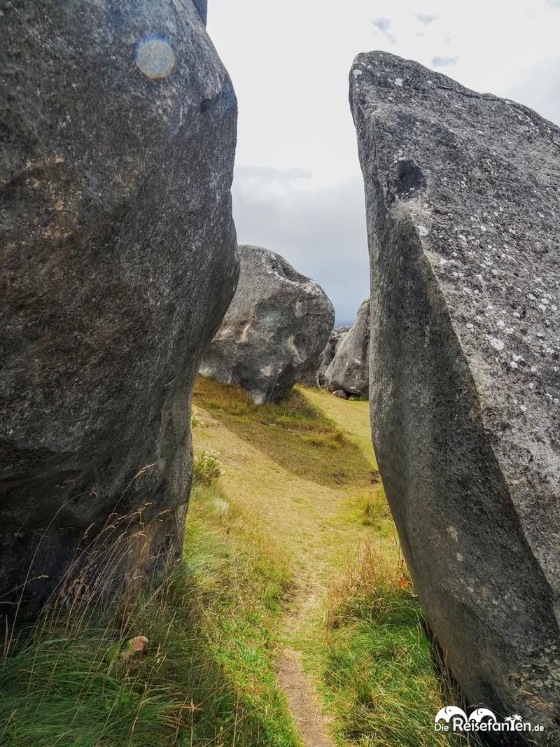 Ein Spaziergang zwischen heiligen Felsen