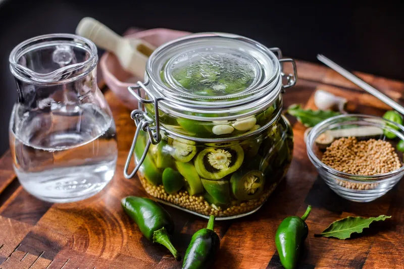 Eingelegte Jalapeños – perfekt für Burger, Pizza und Co.