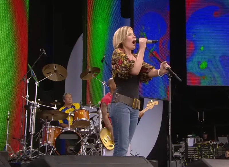 MUSIK: Dido – White Flag