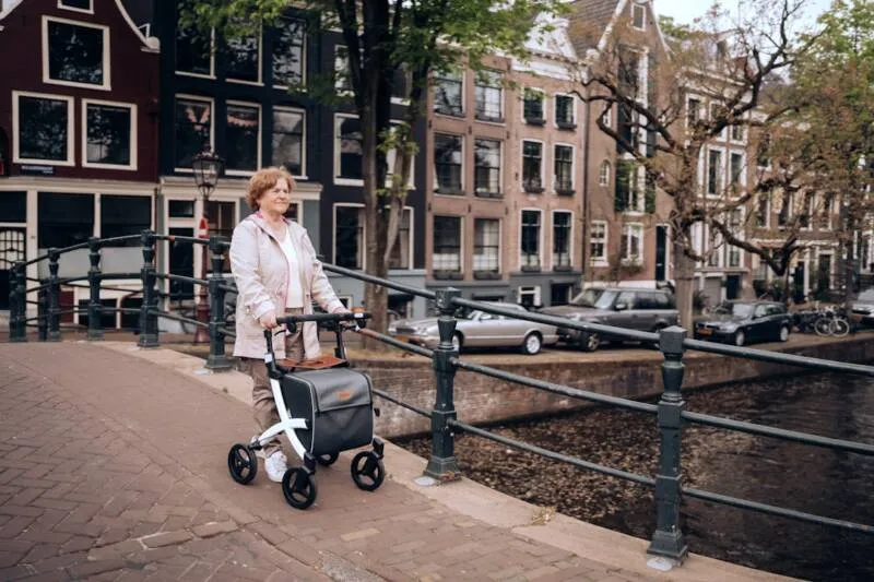 Opvouwbare rollator: waar moet je op letten bij het kiezen?