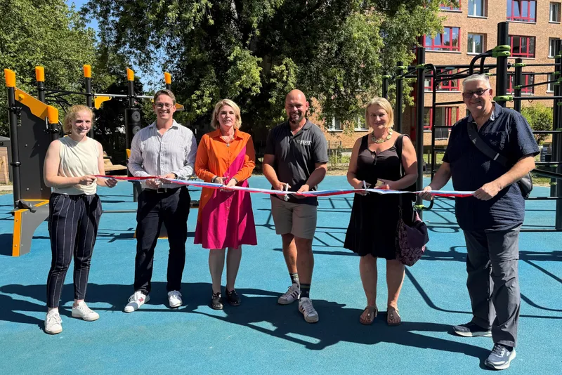 Ein Multifunktionsfeld zum Spielen und Auspowern: Neue Attraktion im Quartier Am Weißen Turm ist offiziell eröffnet
