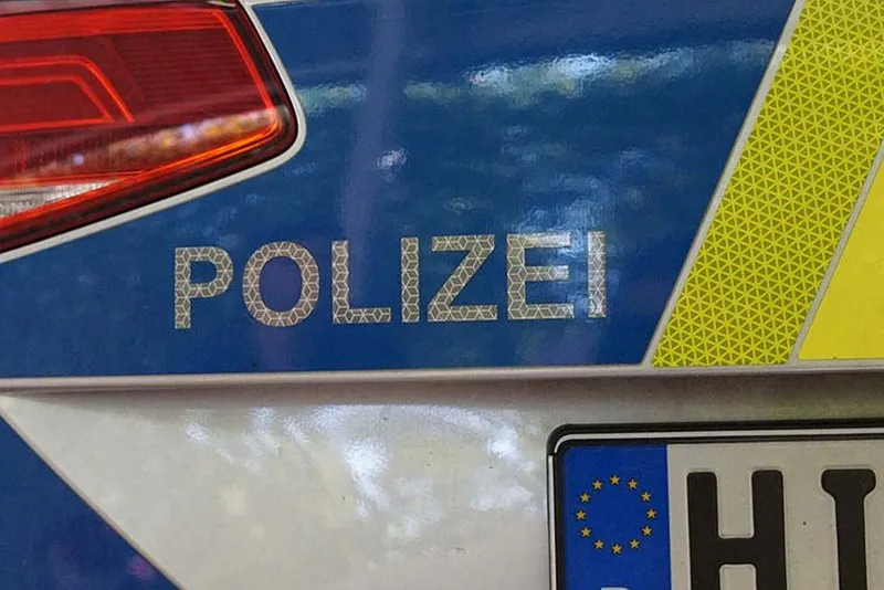Alkoholisierter Fahrzeugführer verursacht Verkehrsunfall