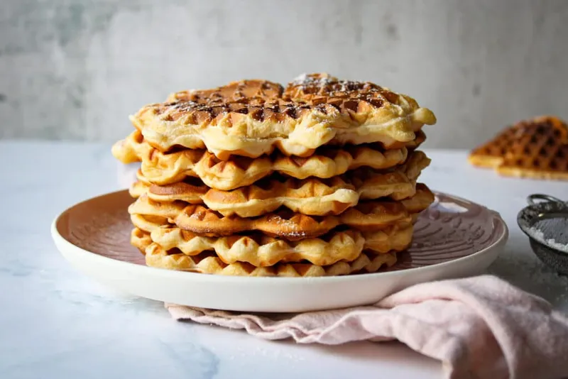 Waffeln Rezept: Einfach, fluffig & knusprig
