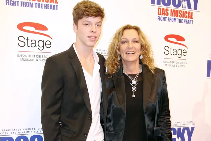 Theo Tietjen: Bettina Tietjens Sohn, Beruf & Karriere 2026