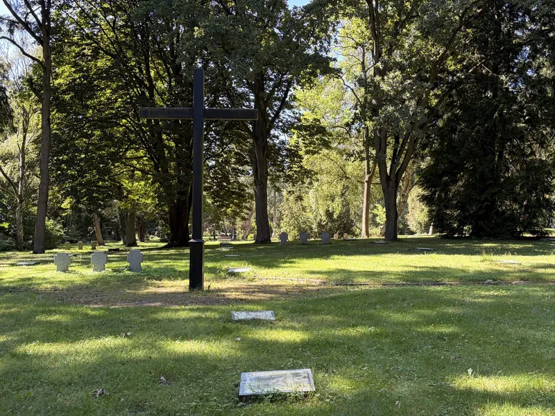 Diebstähle gehen weiter: Metalldiebe schlagen erneut auf Altem Friedhof in Schwerin zu