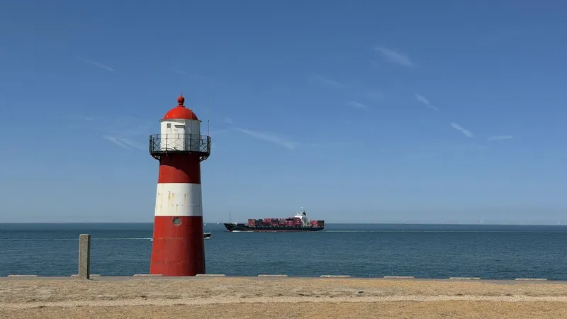 KW33-26 Middelburg, Veere, Wandern, Schifffahrt, Westenschouwen strand, Westkapelle, Relaxen, Packen, Metz