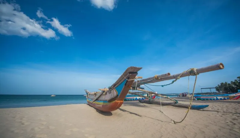Sri Lanka Round Trip & Beach Holiday on the East Coast