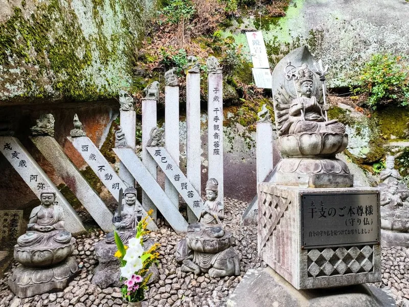 Senko-ji Tempel: Heilige Hallen und uralte Legenden in Onomichi