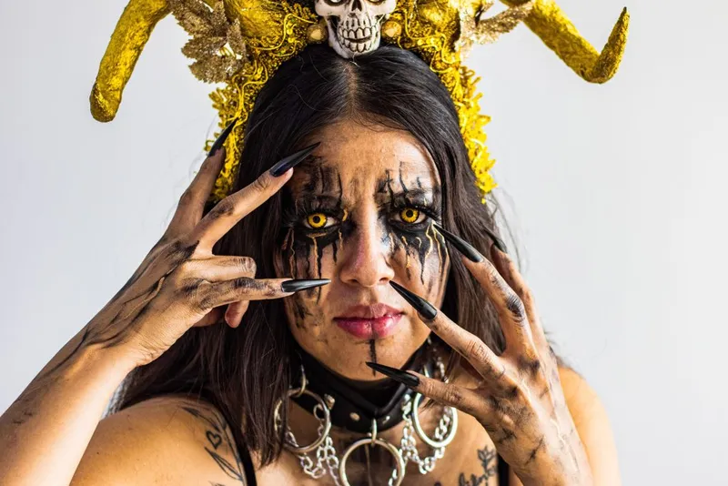 Griezelige Halloween-looks maken zonder je huid te beschadigen