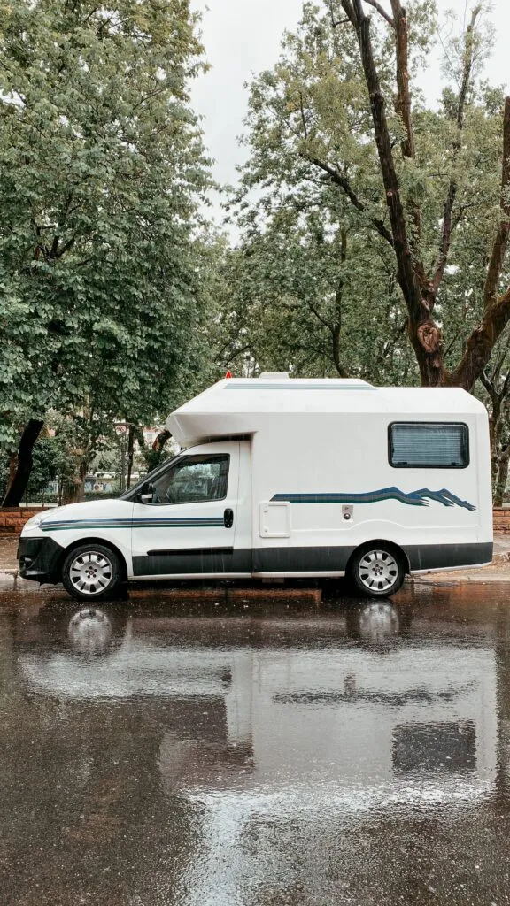 Wat uw auto écht waard is voordat u instapt in een camperleven