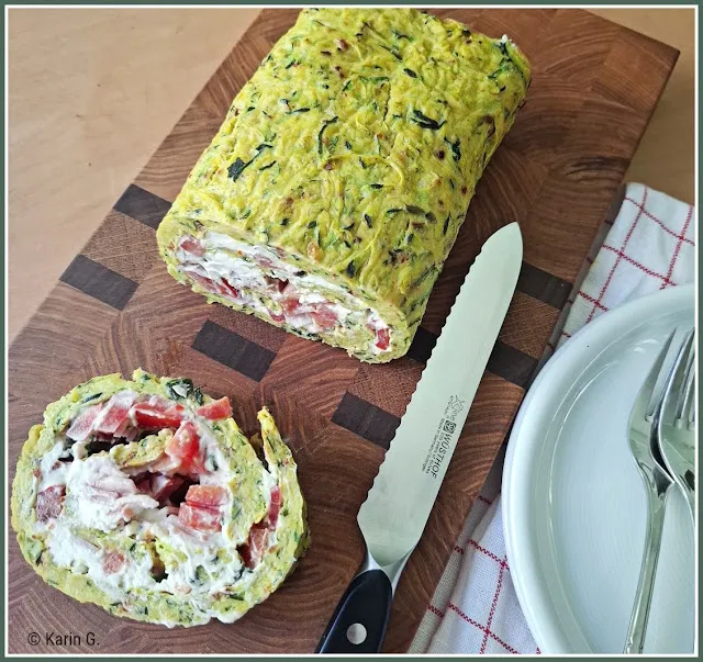 Zucchinirolle mit Paprika, Tomate, Schinken und Frischkäse
