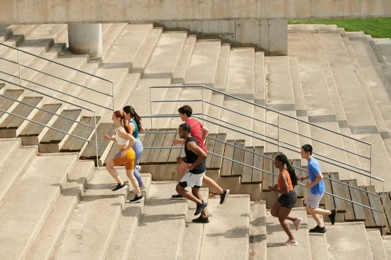 ALTIMATE Run Berlin: Der neue Treppenlauf im Olympiastadion fordert Läufer heraus