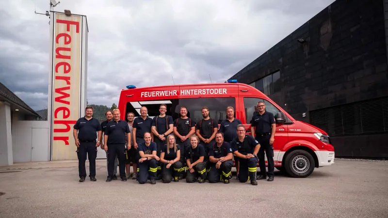 FF Hinterstoder: 16 Mitglieder aus drei Feuerwehren schließen 5,5-Tonnen-Ausbildung erfolgreich ab