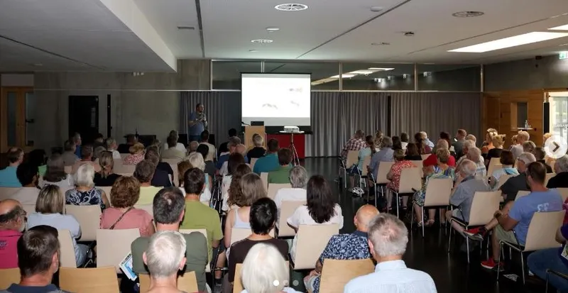 Großes Interesse an der Großen Drüsenameise: Experten informieren in Walldorf