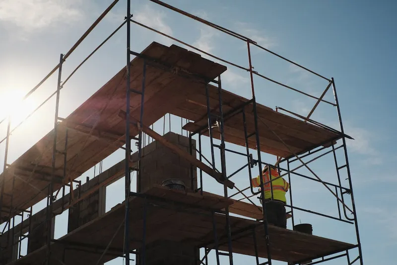 Dakkapel steiger: zo werk je veilig op hoogte aan je dakkapel